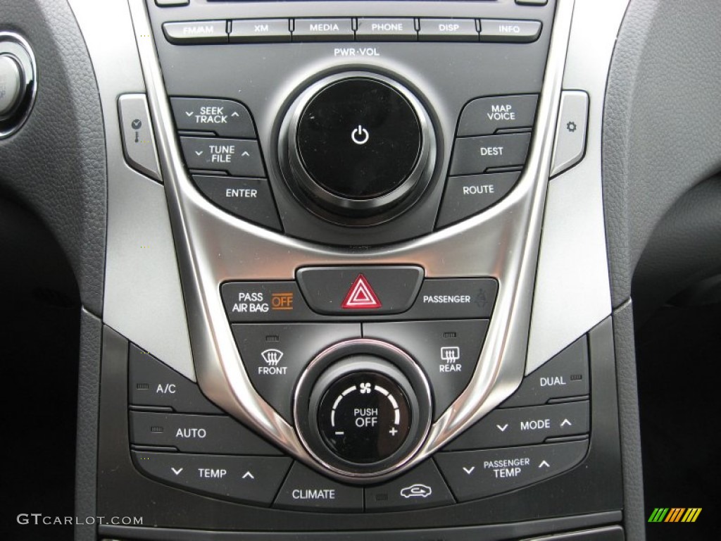 2012 Hyundai Azera Standard Azera Model Controls Photo #63399577