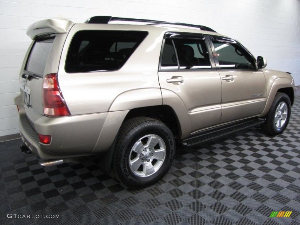 2005 4Runner Limited 4x4 - Dorado Gold Pearl / Taupe photo #4