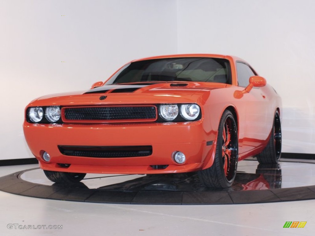 2008 Challenger SRT8 - HEMI Orange / Dark Slate Gray photo #3