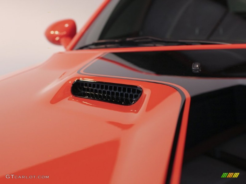 2008 Challenger SRT8 - HEMI Orange / Dark Slate Gray photo #18