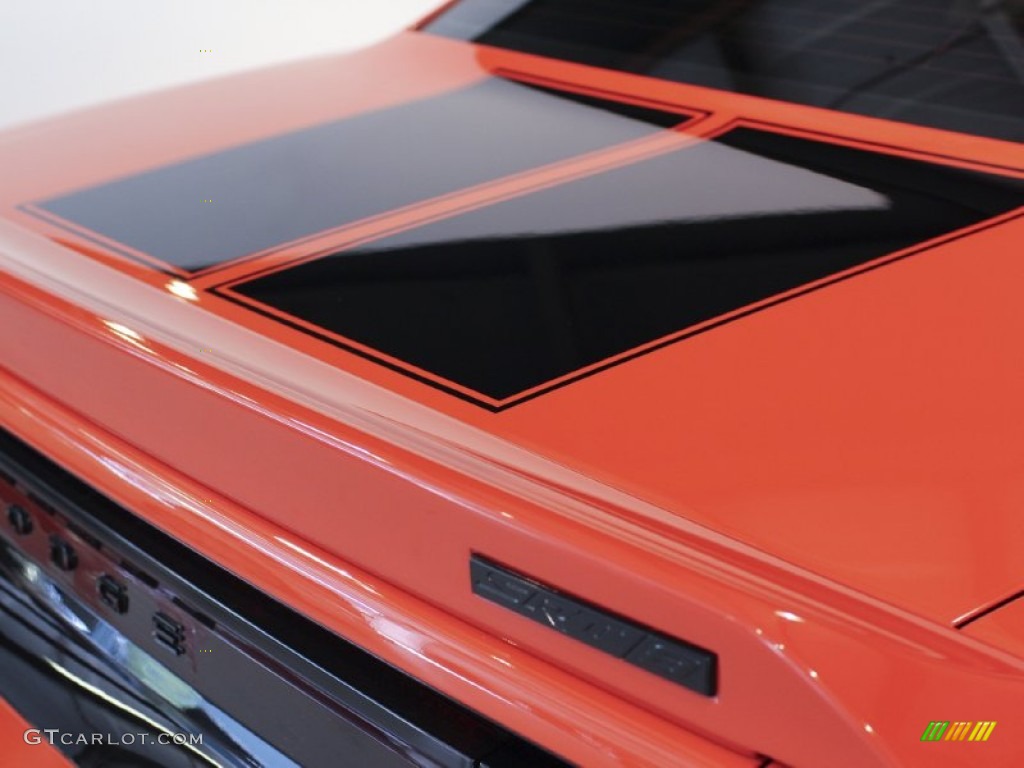 2008 Challenger SRT8 - HEMI Orange / Dark Slate Gray photo #39