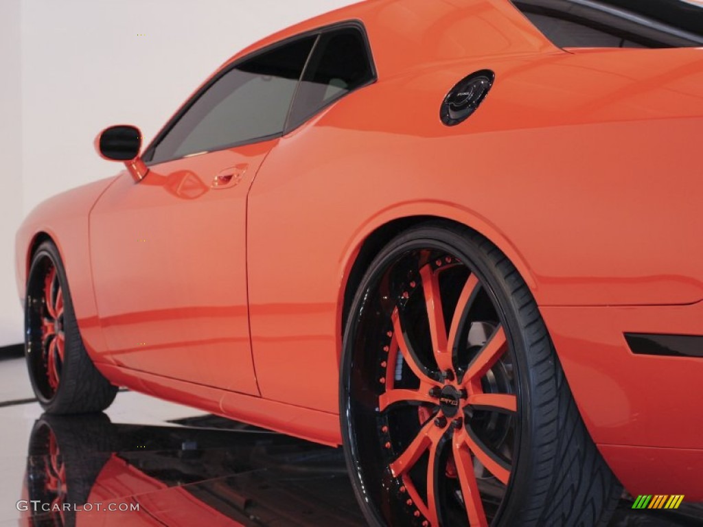 2008 Challenger SRT8 - HEMI Orange / Dark Slate Gray photo #50