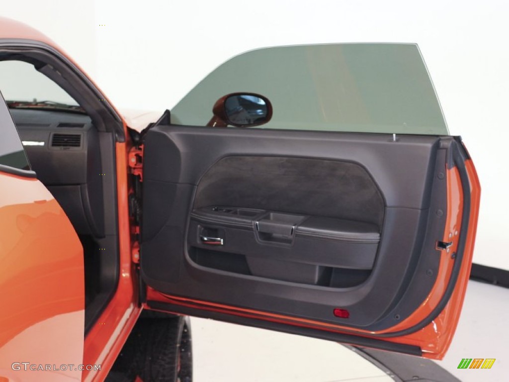2008 Challenger SRT8 - HEMI Orange / Dark Slate Gray photo #75