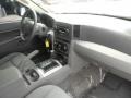 Stone White - Grand Cherokee Laredo Photo No. 15
