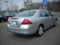 2006 Alabaster Silver Metallic Honda Accord SE Sedan  photo #3