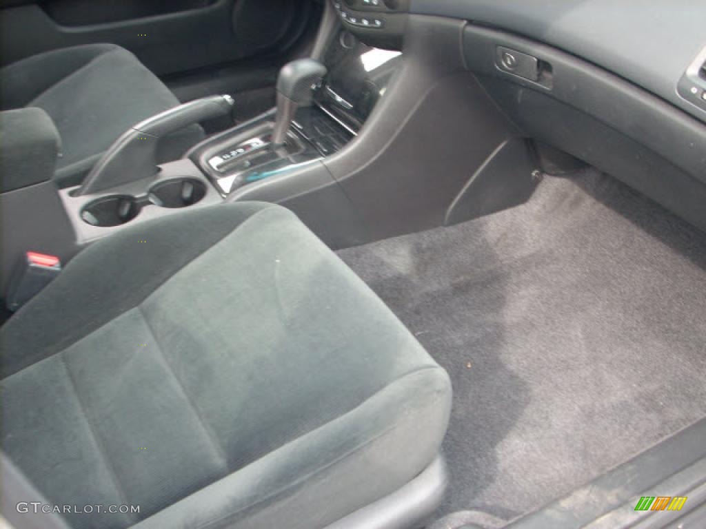 2006 Accord SE Sedan - Alabaster Silver Metallic / Black photo #17