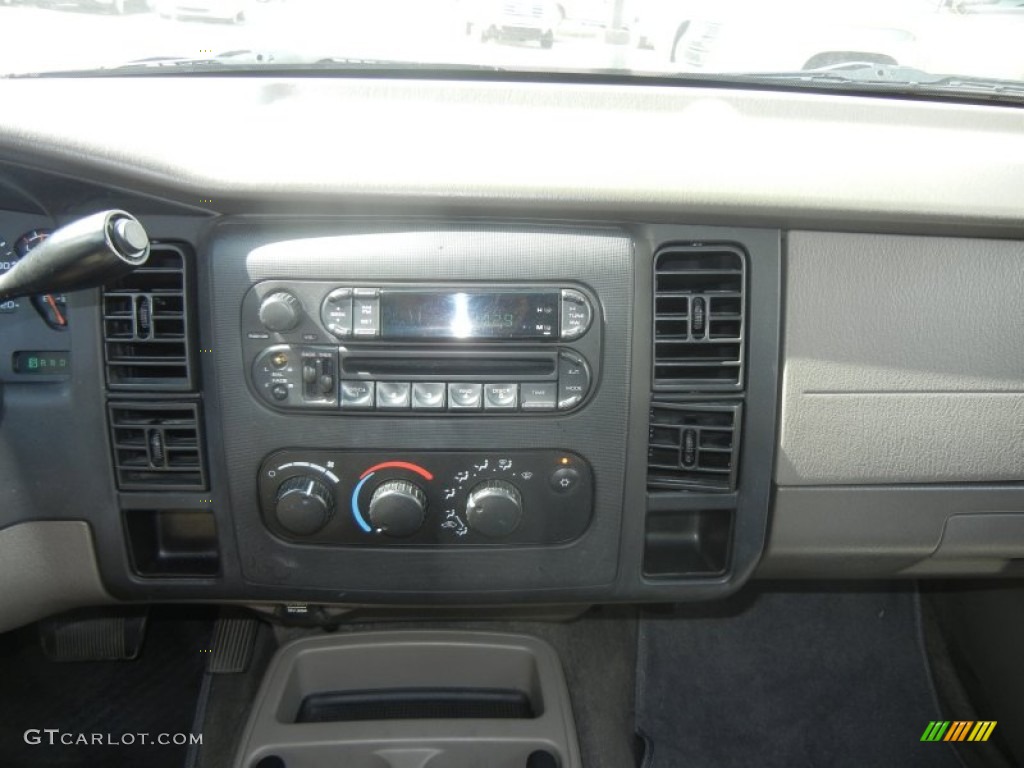 2004 Dakota SLT Quad Cab - Patriot Blue Pearl / Dark Slate Gray photo #13