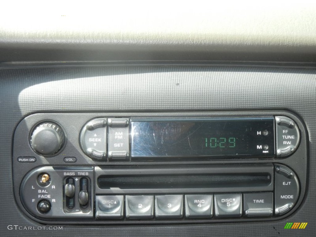 2004 Dodge Dakota SLT Quad Cab Audio System Photo #63408110