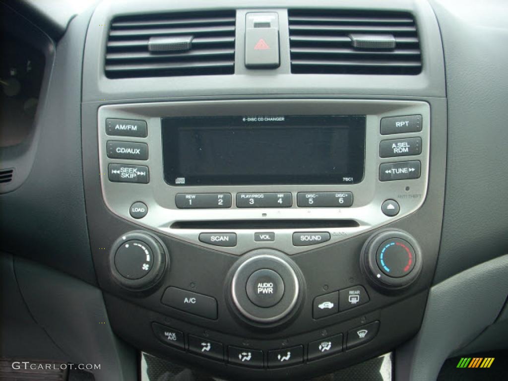 2006 Accord SE Sedan - Royal Blue Pearl / Gray photo #12