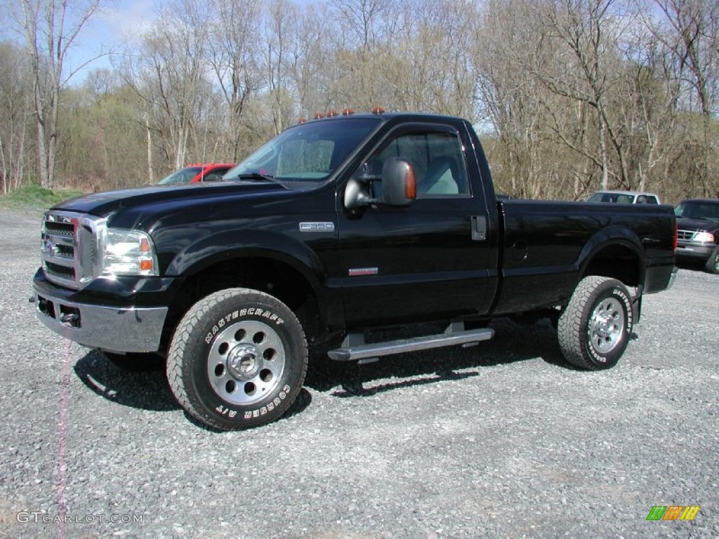 Black 2005 Ford F350 Super Duty XLT Regular Cab 4x4 Exterior Photo #63408866