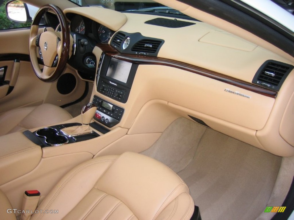 2008 Maserati GranTurismo Standard GranTurismo Model Beige Dashboard Photo #63412532