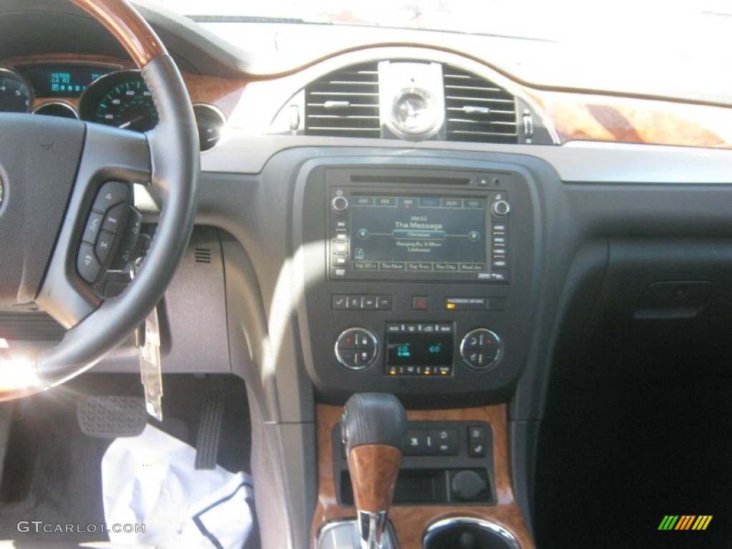 2010 Enclave CXL - Carbon Black Metallic / Ebony/Ebony photo #9