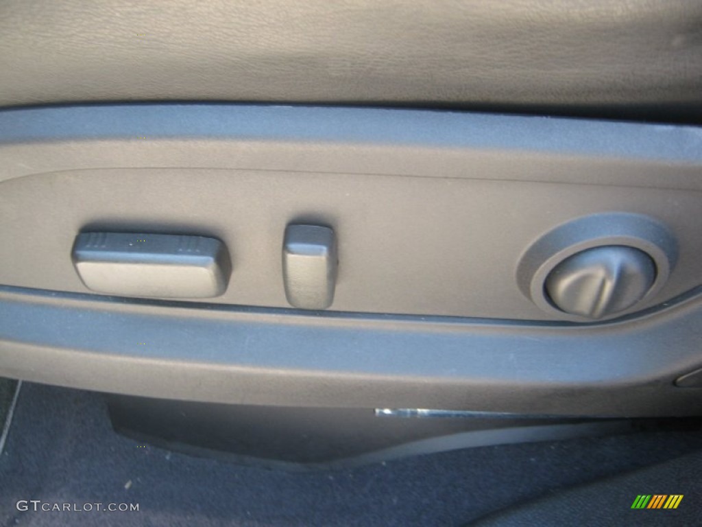 2010 Enclave CXL - Carbon Black Metallic / Ebony/Ebony photo #15