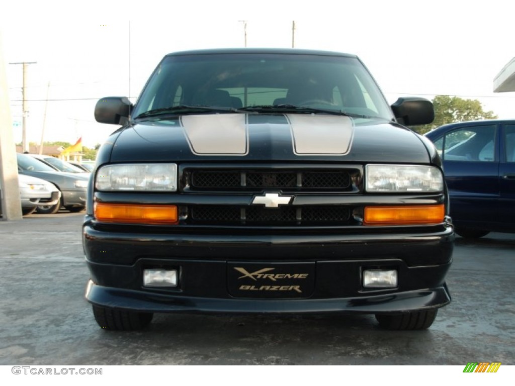 Onyx Black 2002 Chevrolet Blazer Xtreme Exterior Photo #63416738