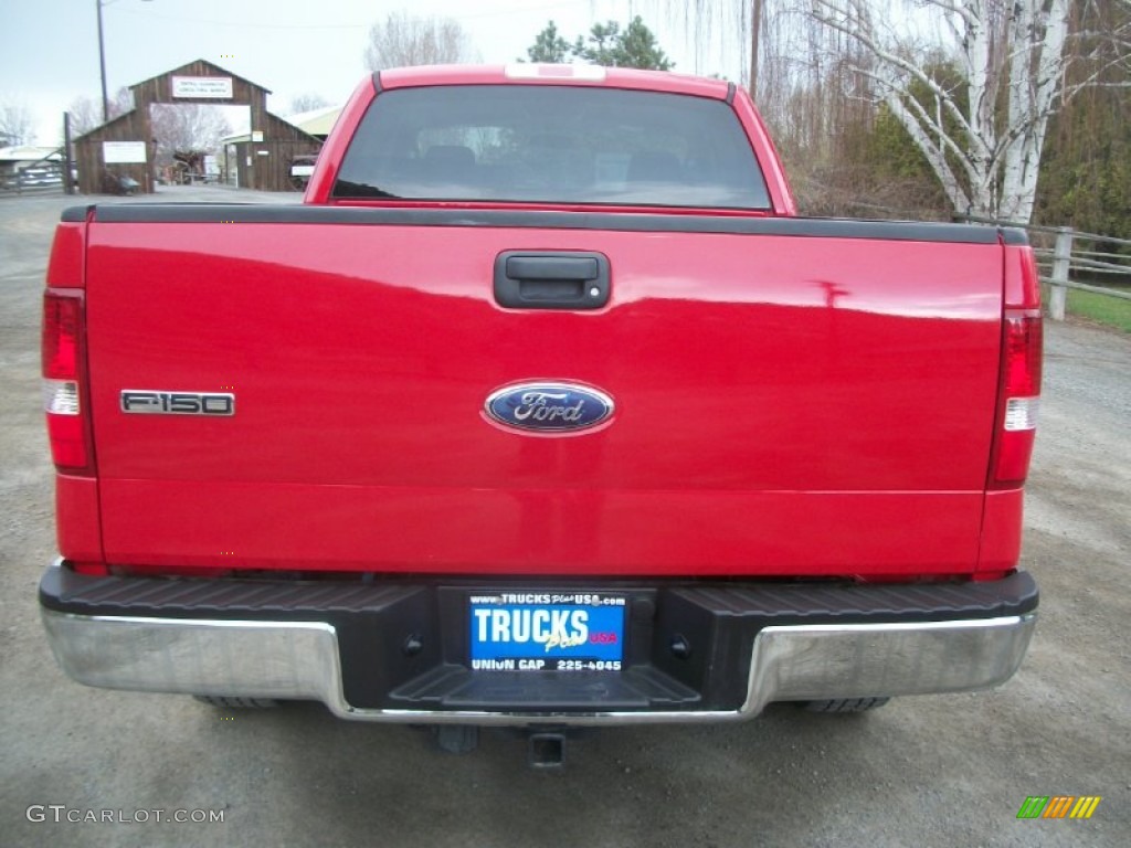 2006 F150 XLT SuperCab 4x4 - Bright Red / Medium/Dark Flint photo #3