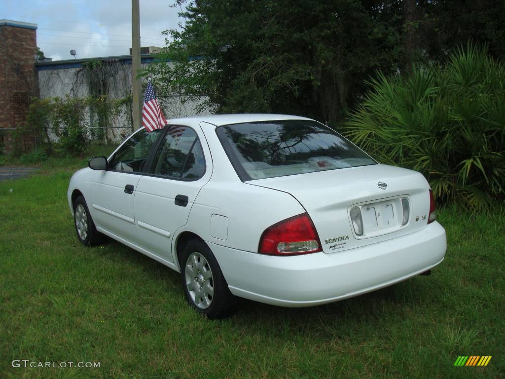 2002 Sentra XE - Cloud White / Stone photo #4