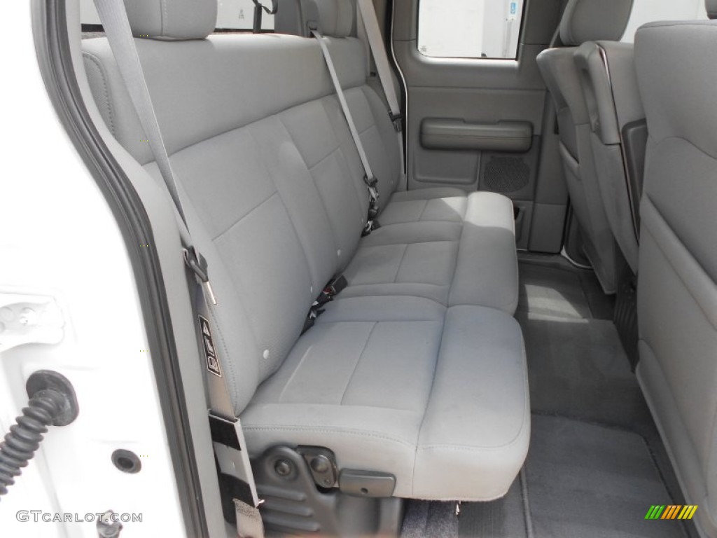 2004 F150 STX SuperCab - Oxford White / Medium/Dark Flint photo #18