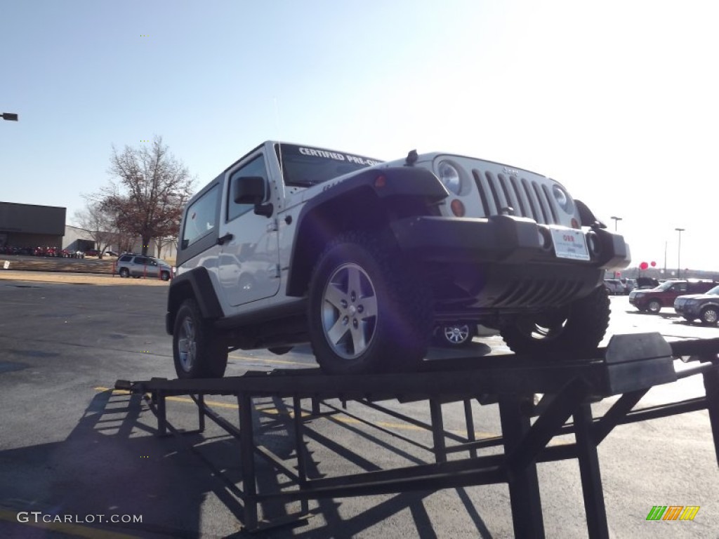 2010 Wrangler Rubicon 4x4 - Stone White / Dark Khaki/Medium Khaki photo #2