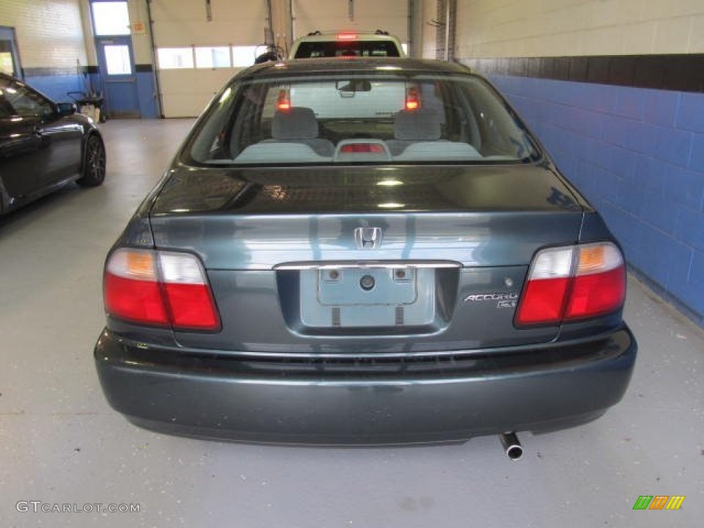 1997 Accord LX Sedan - Eucalyptus Green Pearl / Gray photo #4