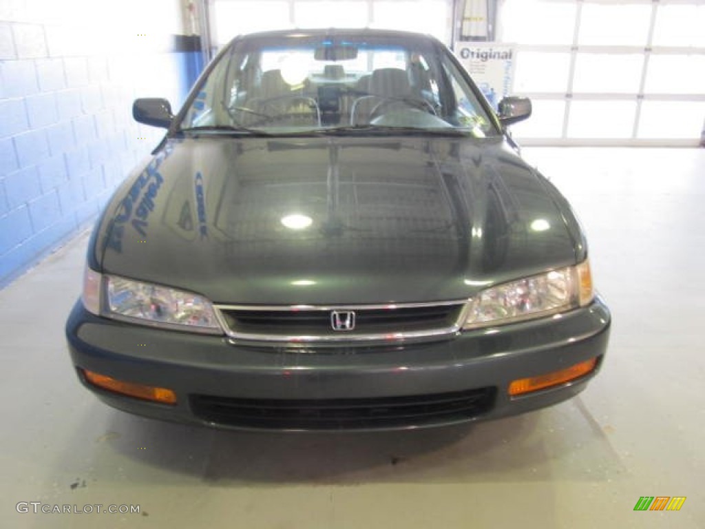 1997 Accord LX Sedan - Eucalyptus Green Pearl / Gray photo #5
