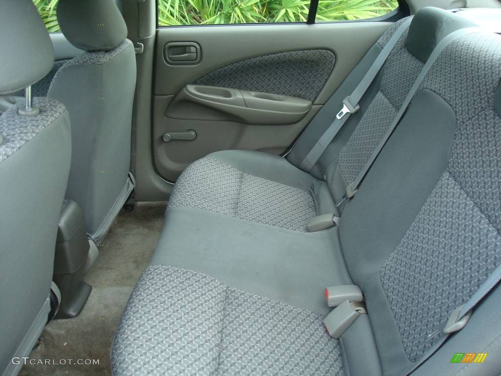 2002 Sentra XE - Cloud White / Stone photo #8