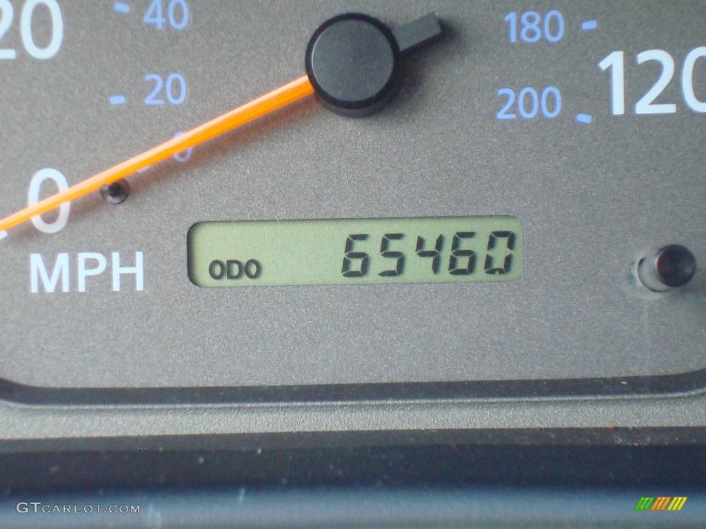 2002 Sentra XE - Cloud White / Stone photo #9