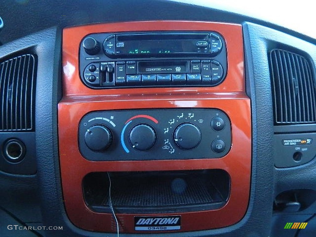 2005 Dodge Ram 1500 SLT Daytona Regular Cab 4x4 Controls Photo #63423568