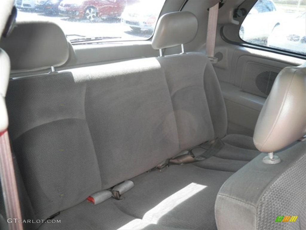 2001 Voyager  - Stone White / Sandstone photo #15