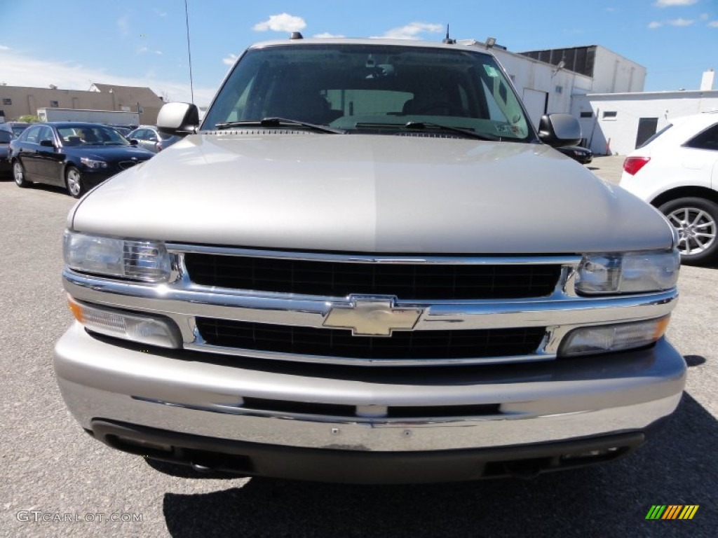 2004 Tahoe LT 4x4 - Silver Birch Metallic / Gray/Dark Charcoal photo #4