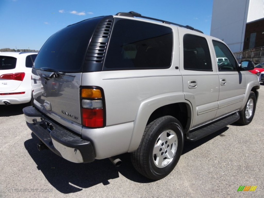 2004 Tahoe LT 4x4 - Silver Birch Metallic / Gray/Dark Charcoal photo #9