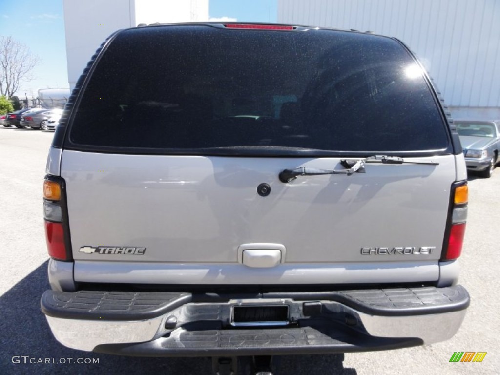 2004 Tahoe LT 4x4 - Silver Birch Metallic / Gray/Dark Charcoal photo #10