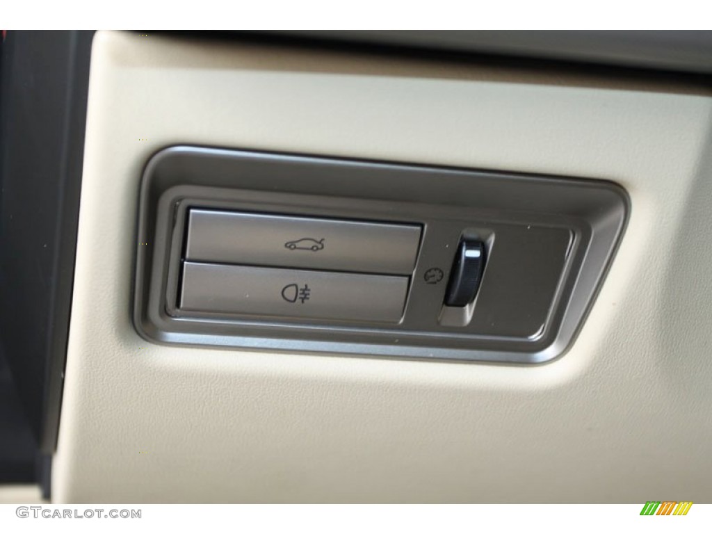 2010 Jaguar XF Sport Sedan Controls Photo #63427946