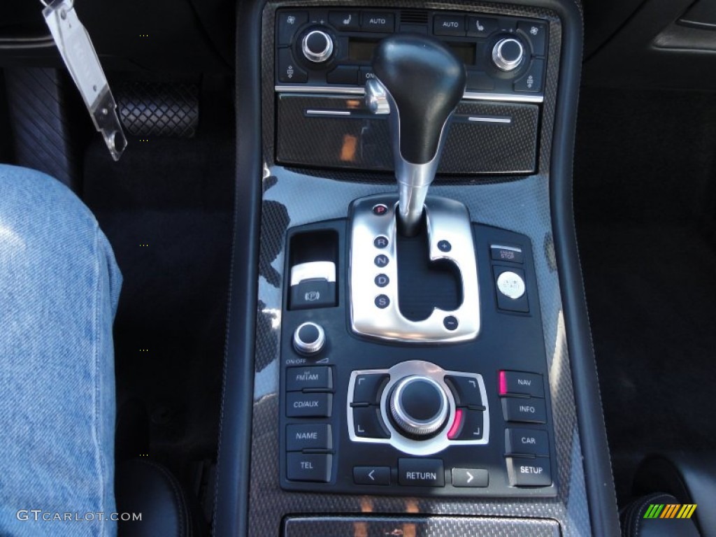 2009 Audi S8 5.2 quattro Transmission Photos