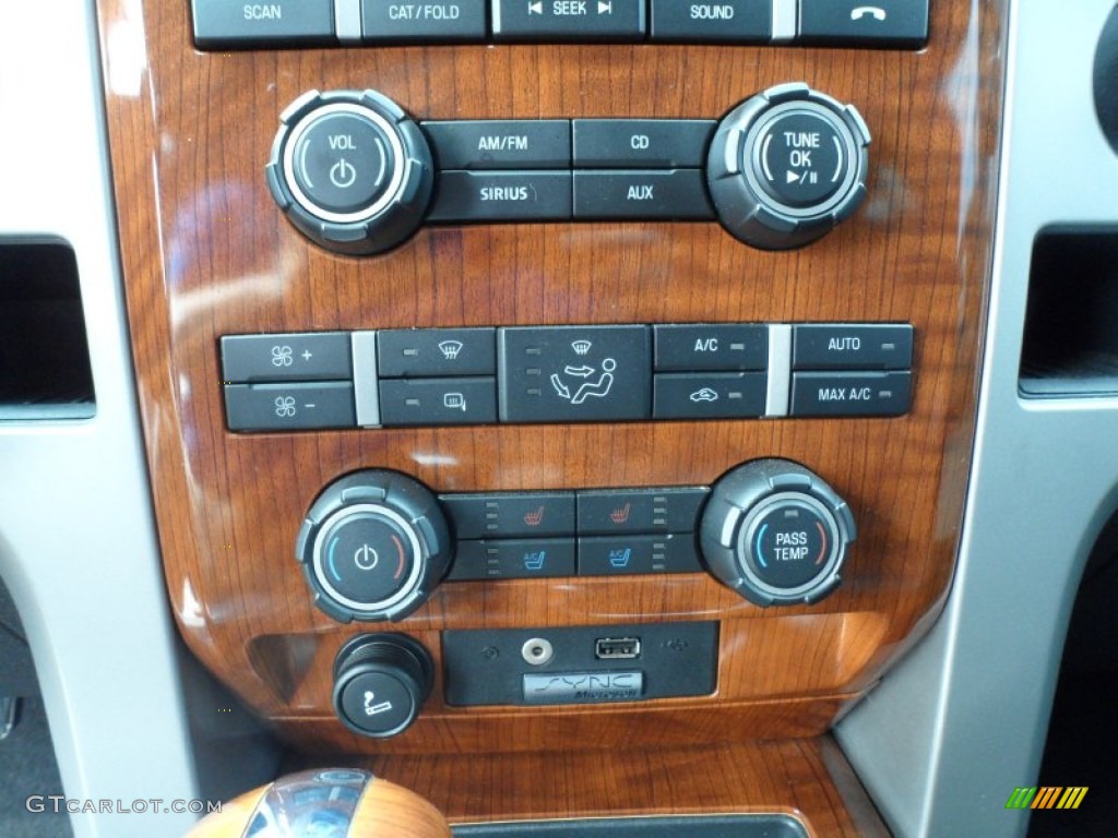 2009 Ford F150 Lariat SuperCrew Controls Photo #63429893