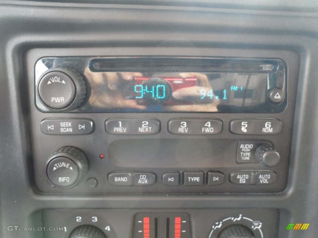 2007 Silverado 1500 Classic Regular Cab 4x4 - Black / Dark Charcoal photo #22