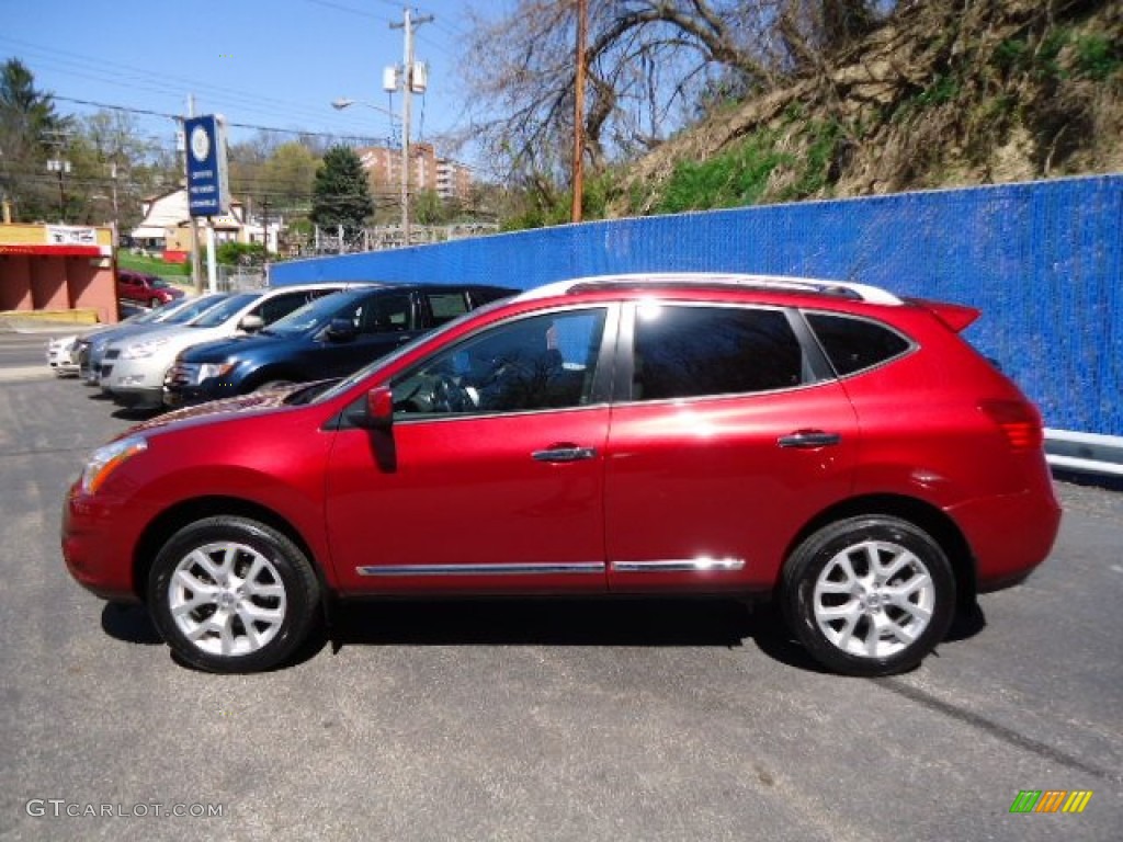 2011 Rogue SL AWD - Cayenne Red / Gray photo #2