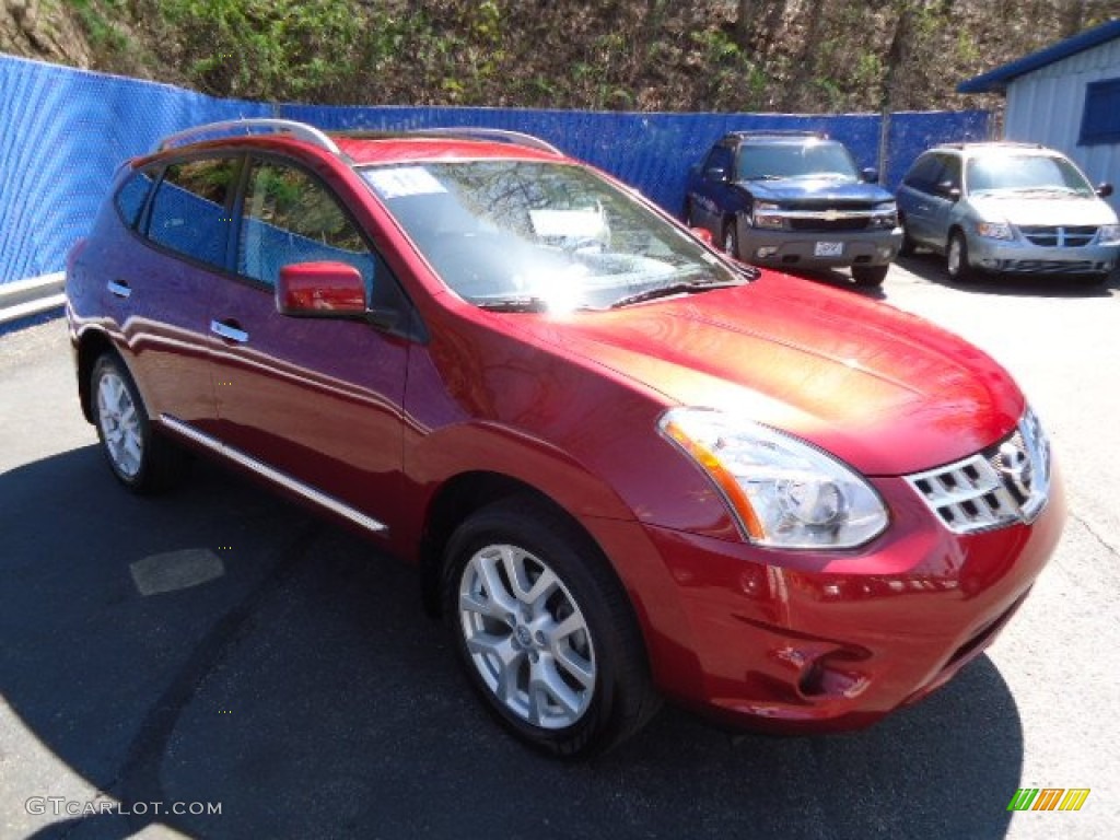 2011 Rogue SL AWD - Cayenne Red / Gray photo #7