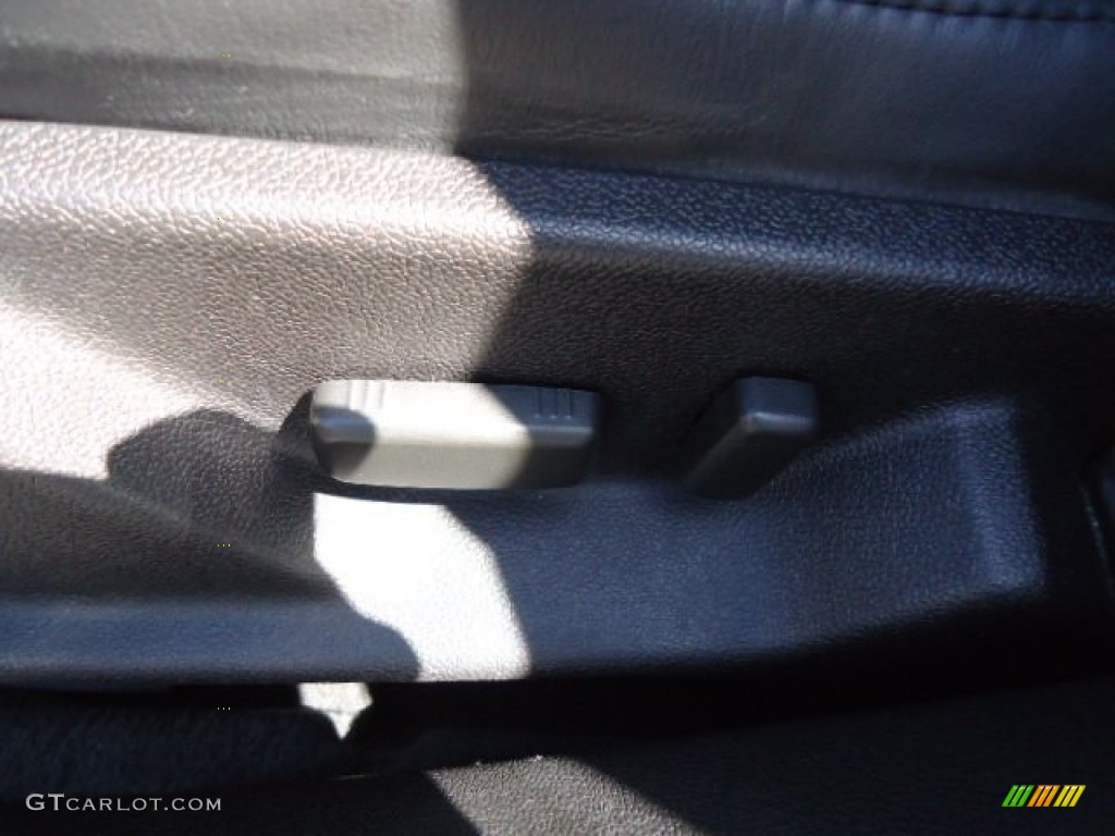 2009 CTS 4 AWD Sedan - Radiant Silver / Ebony photo #15