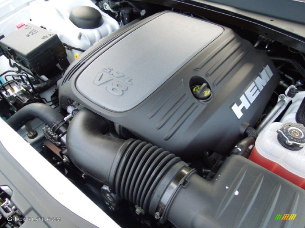 2012 Chrysler 300 C 5.7 Liter HEMI OHV 16-Valve VVT MDS V8 Engine Photo #63439526