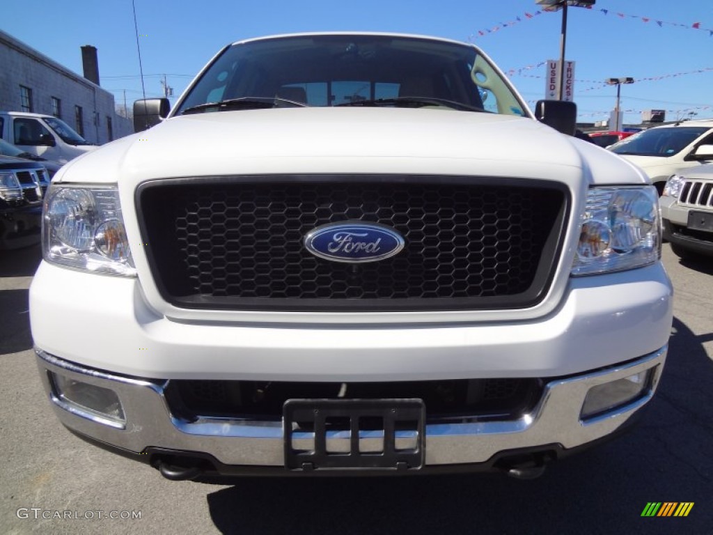 2004 F150 XLT SuperCrew 4x4 - Oxford White / Tan photo #4