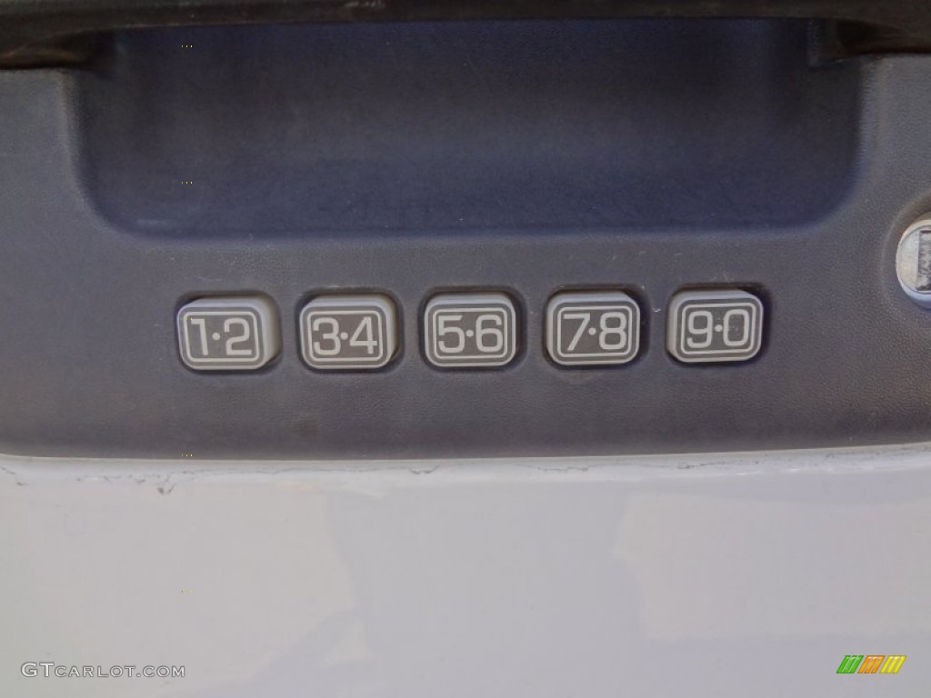 2004 F150 XLT SuperCrew 4x4 - Oxford White / Tan photo #9