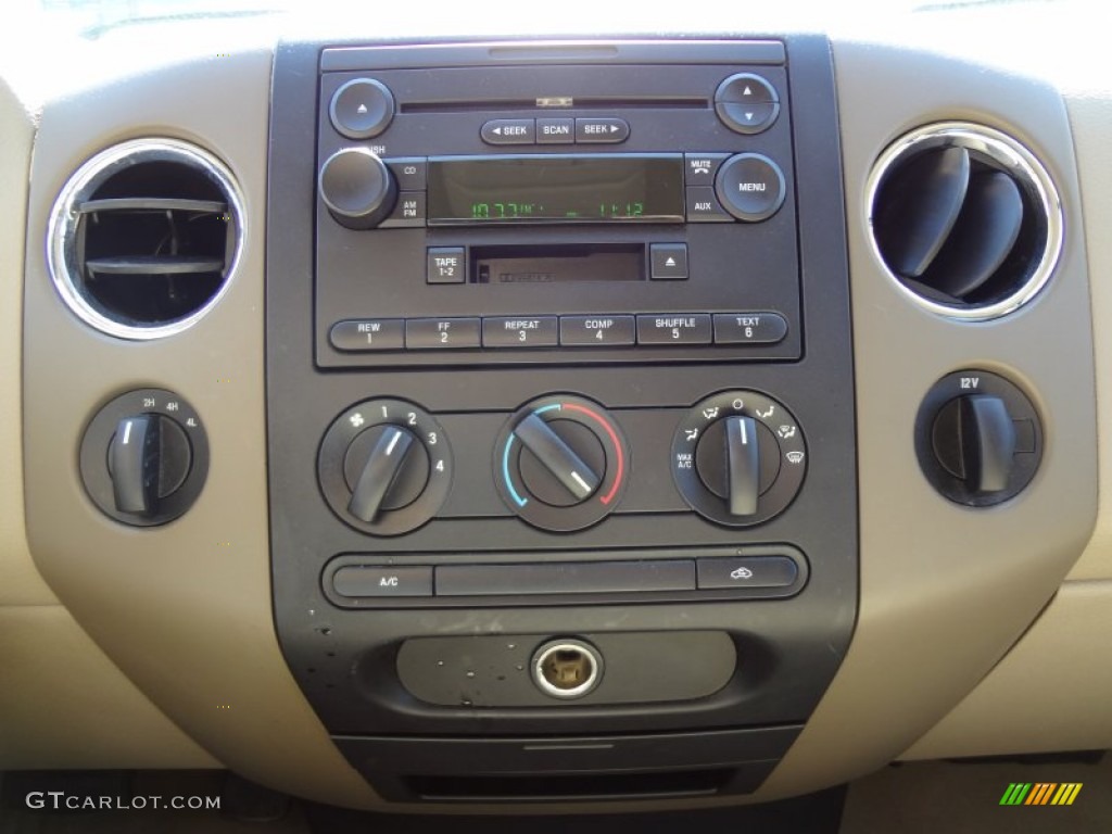 2004 F150 XLT SuperCrew 4x4 - Oxford White / Tan photo #16