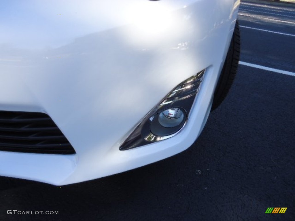 2012 Camry Hybrid XLE - Super White / Ivory photo #18