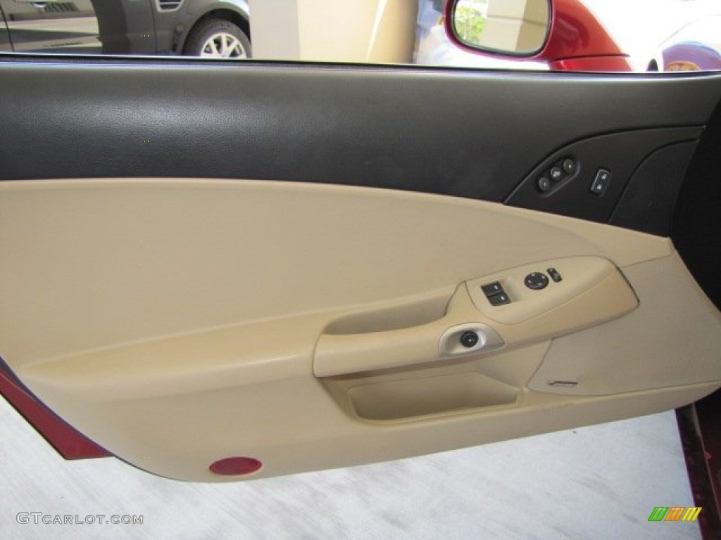 2011 Chevrolet Corvette Coupe Cashmere Door Panel Photo #63444497