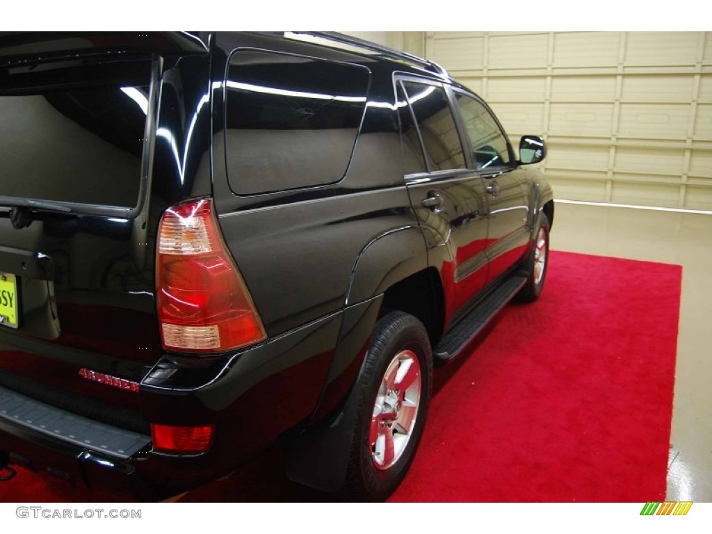 2005 4Runner SR5 - Black / Dark Charcoal photo #6