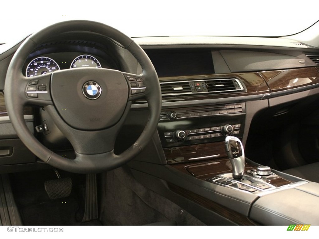 2009 7 Series 750Li Sedan - Milano Beige Metallic / Black Nappa Leather photo #12