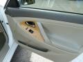 Super White - Camry XLE V6 Photo No. 13