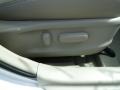 Super White - Camry XLE V6 Photo No. 16