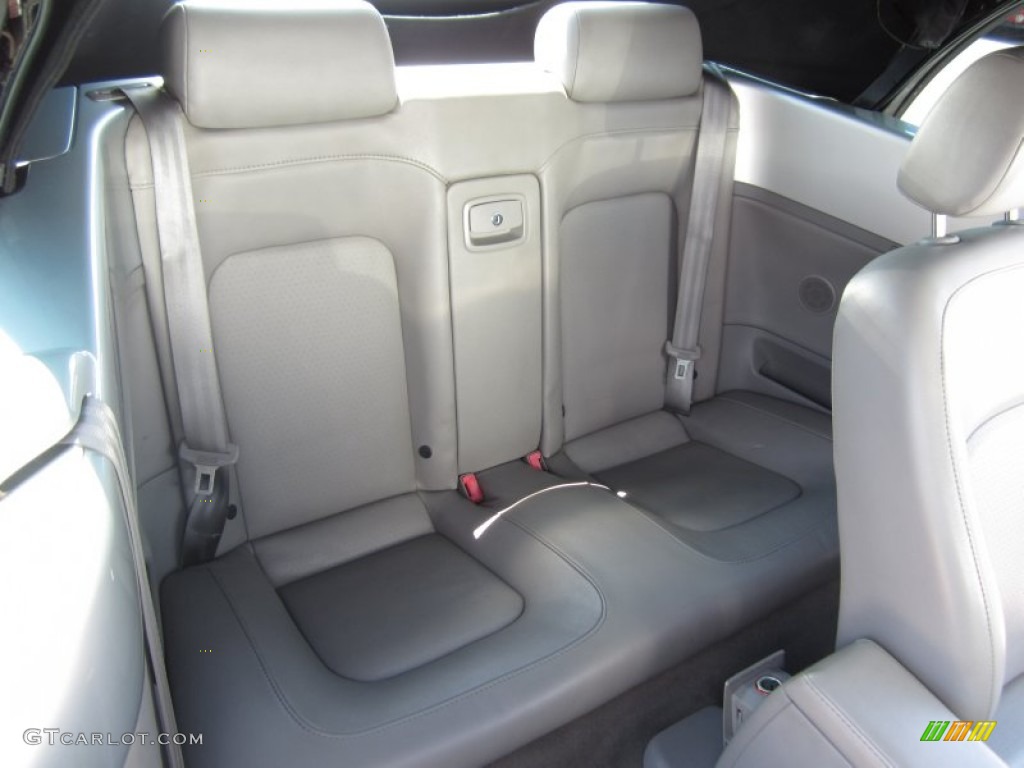 2003 Volkswagen New Beetle GLS 1.8T Convertible Rear Seat Photos