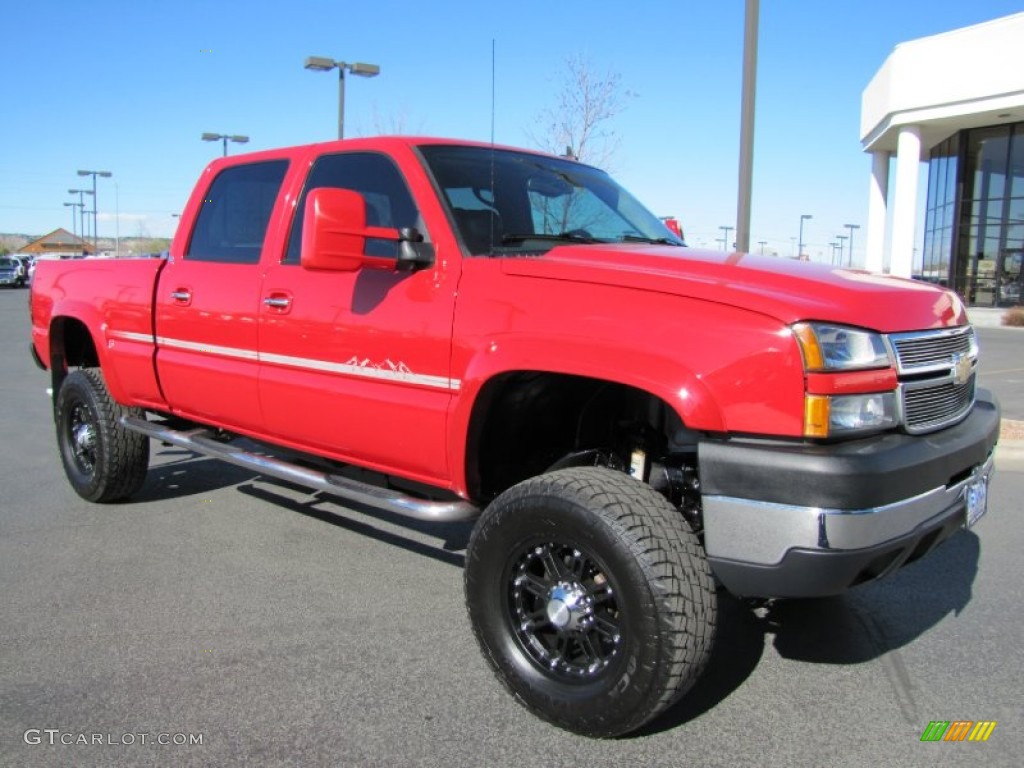 2007 Silverado 2500HD Classic LT Crew Cab 4x4 - Victory Red / Dark Charcoal photo #1